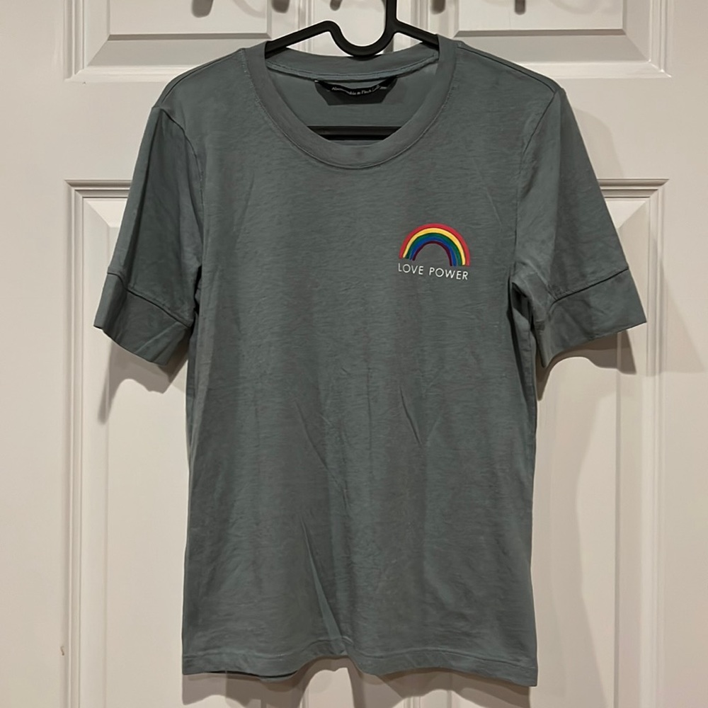 Abercrombie &Fitch tee